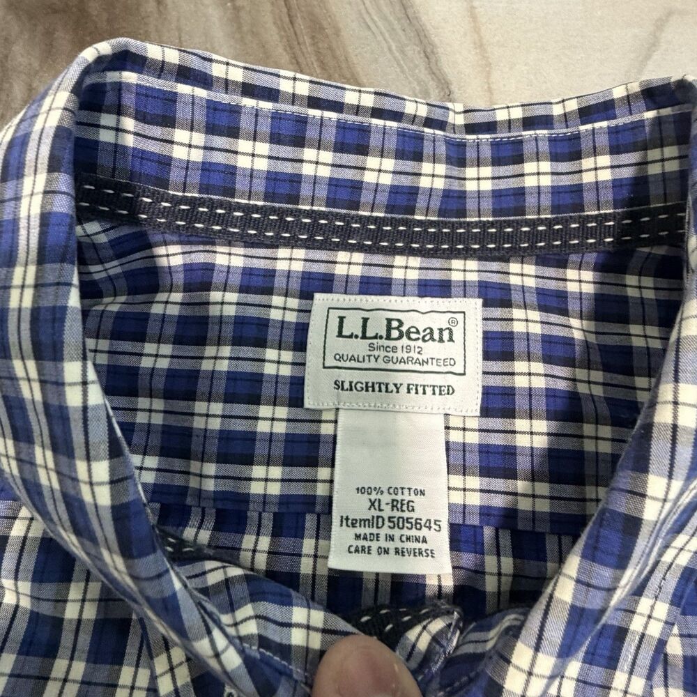 L.L. Bean Men's XL Slightly Fitted Gingham Button Down Shirt Navy Blue White EUC - Picture 5 of 10